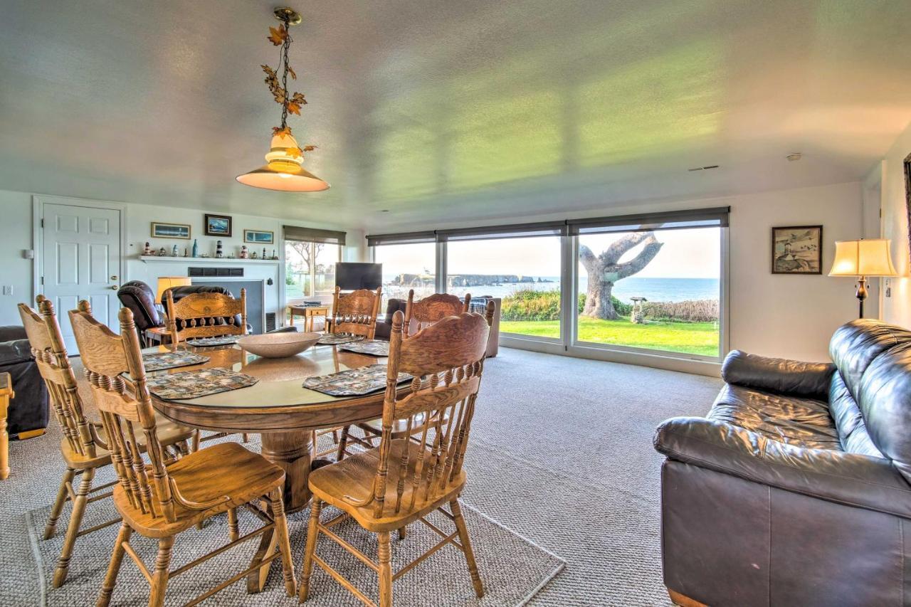 Cliffside Lighthouse Beach Home With Ocean View Coos Bay Exterior foto