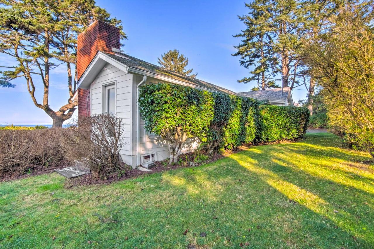 Cliffside Lighthouse Beach Home With Ocean View Coos Bay Exterior foto